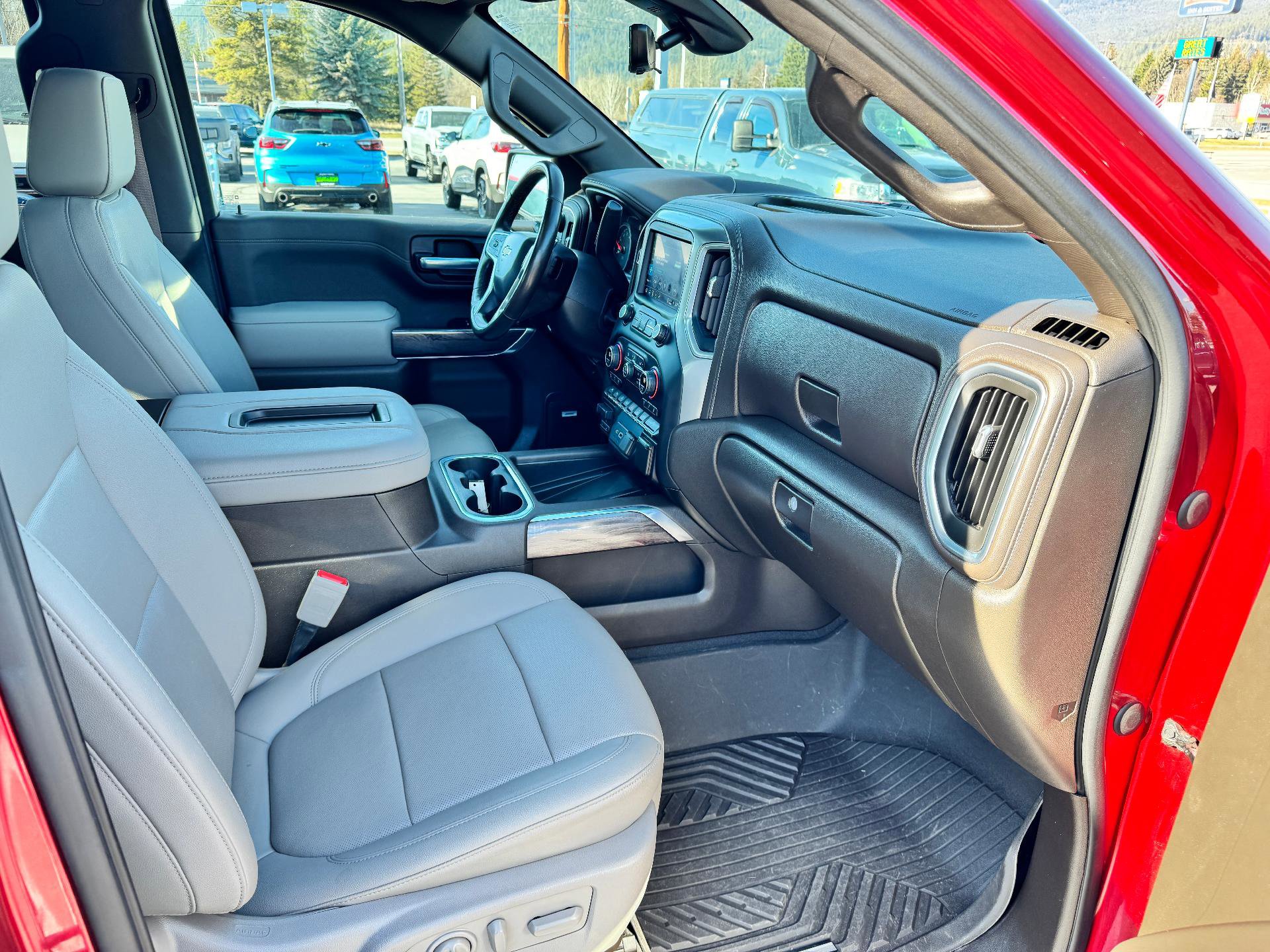 Used 2021 Chevrolet Silverado 1500 LTZ w/ LTZ Premium Package image 16