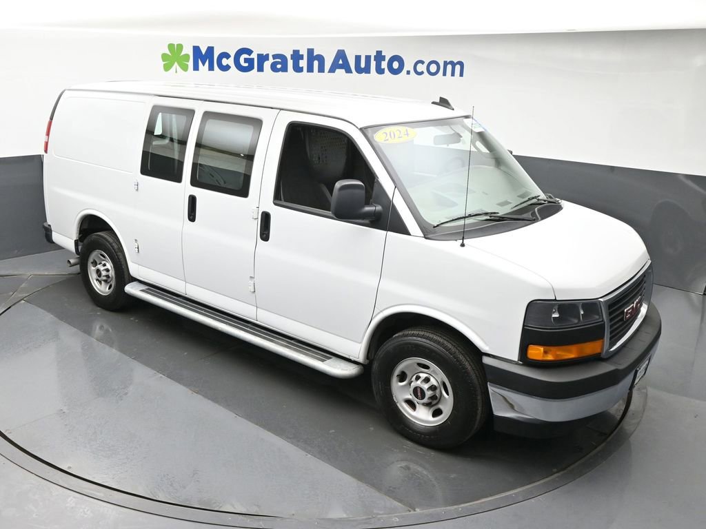 Used 2024 GMC Savana 2500 w/ Driver Convenience Package image 3