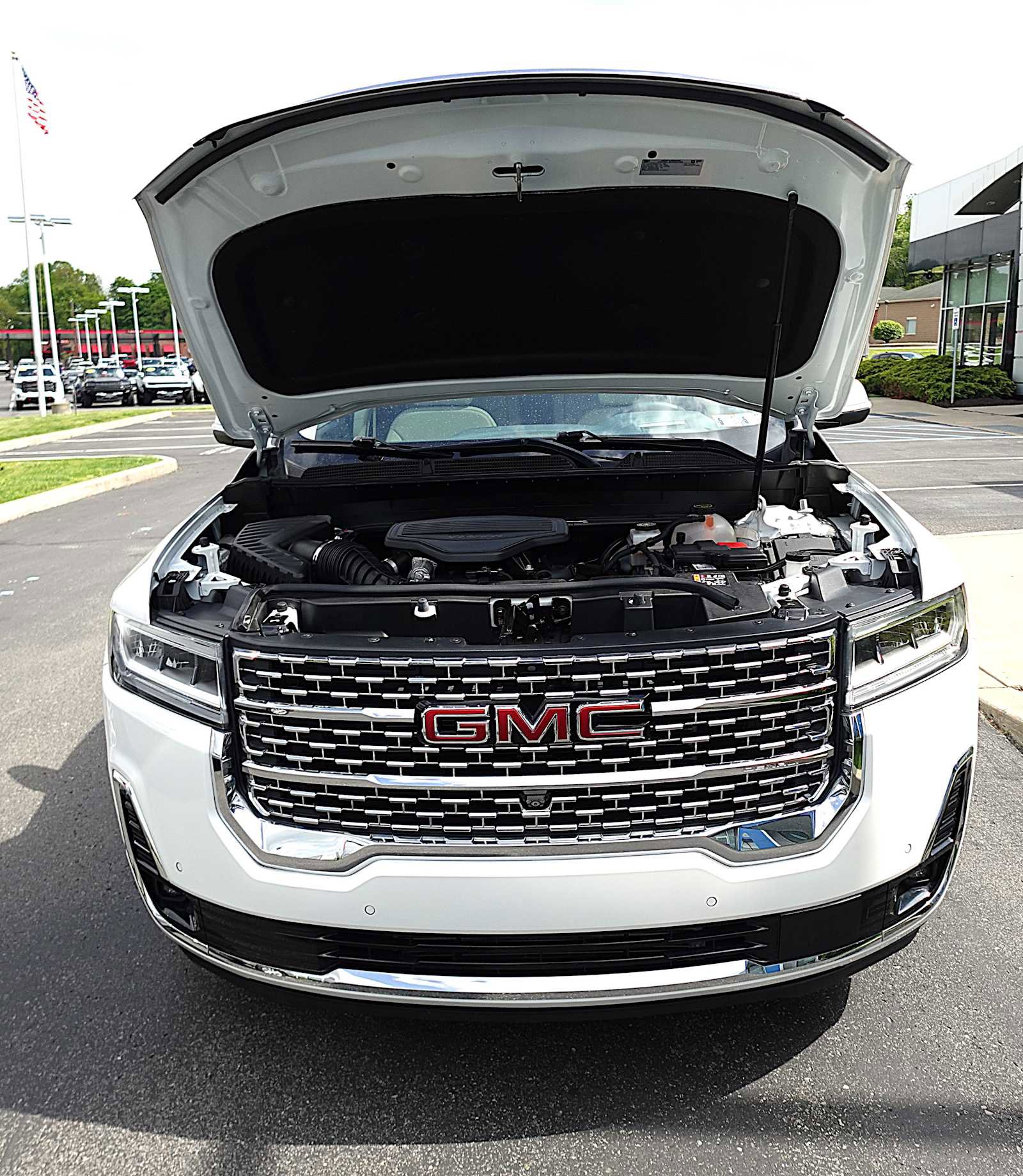 Used 2023 GMC Acadia Denali w/ Denali Ultimate Package AWD/4WD image 37
