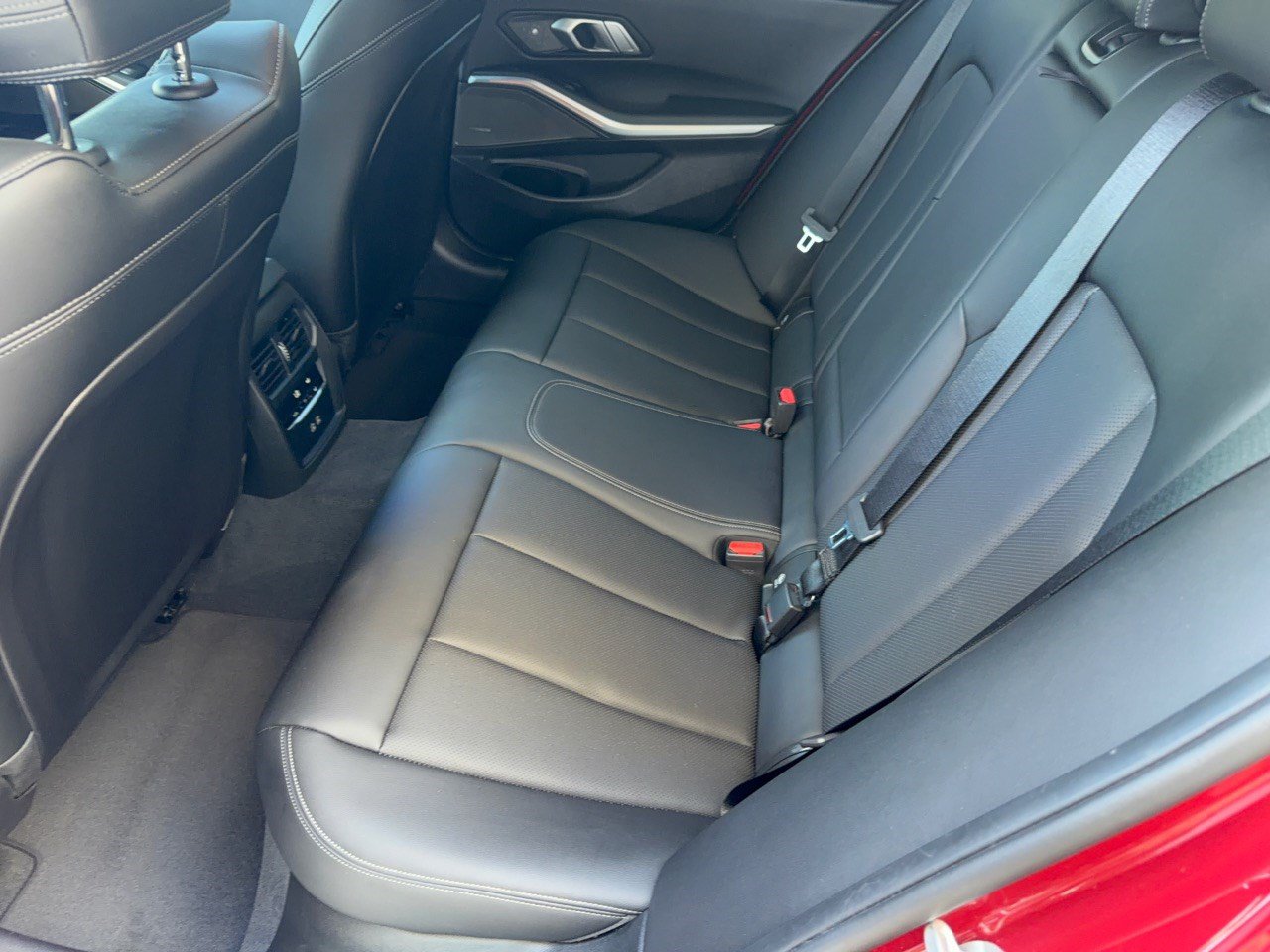 Used 2025 BMW M340i w/ Premium Package RWD image 25
