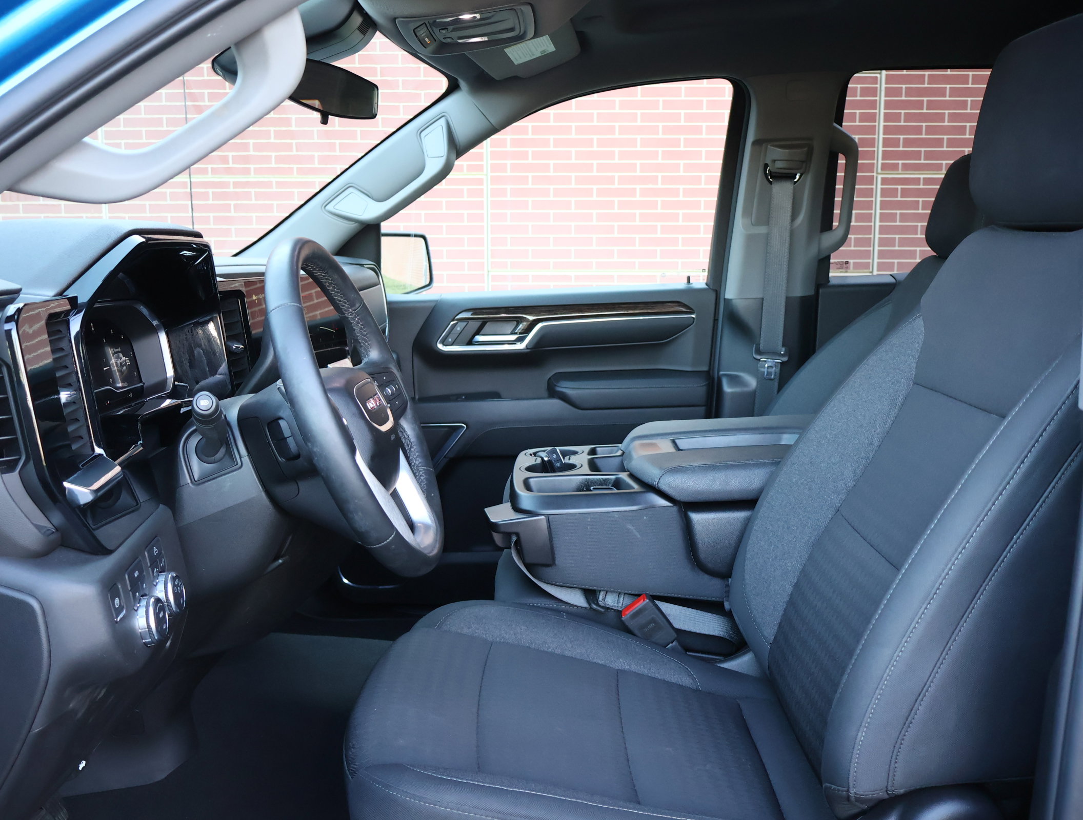 Used 2024 GMC Sierra 1500 Elevation image 10