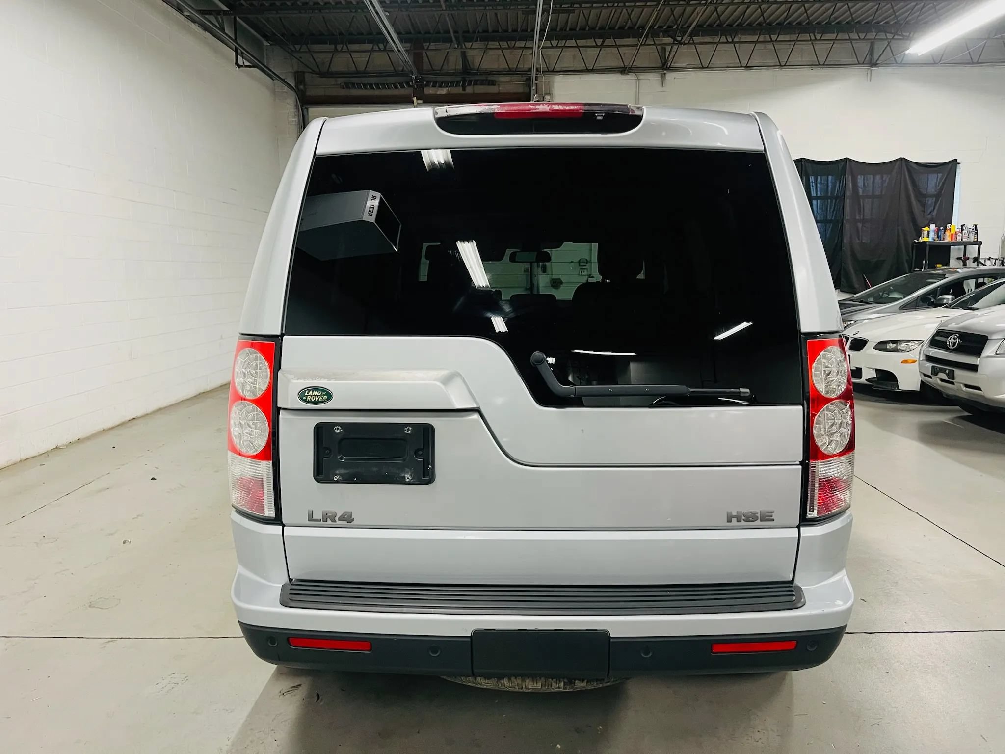 Used 2010 Land Rover LR4 HSE AWD/4WD image 7