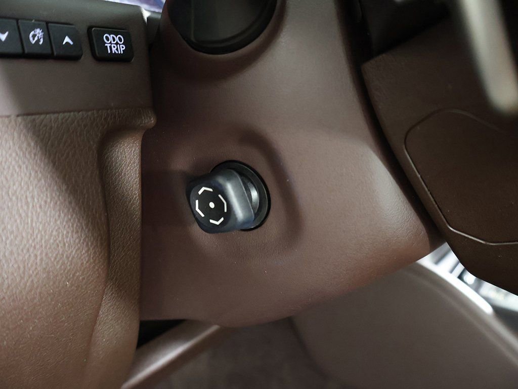 Used 2020 Lexus ES 350 w/ Premium Package image 47