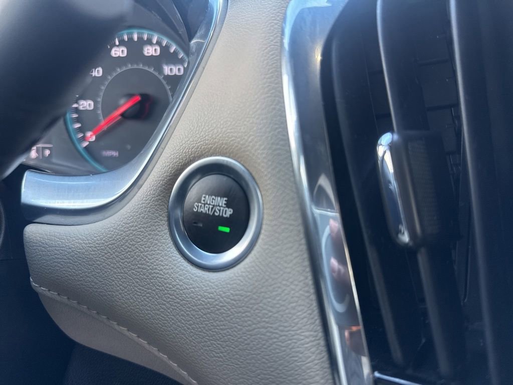 Used 2023 Chevrolet Traverse LS w/ Safety Package image 29