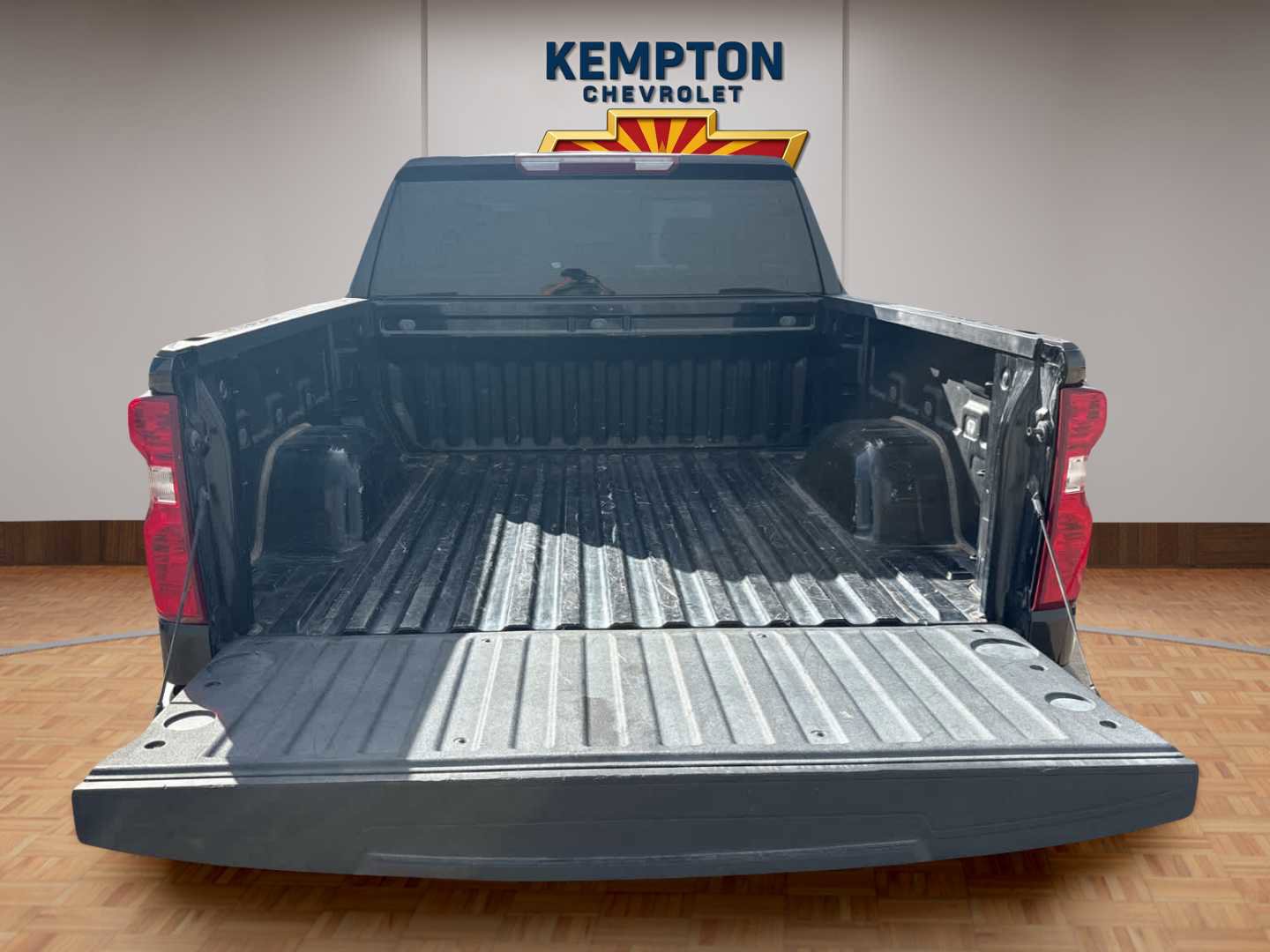 Used 2022 Chevrolet Silverado 1500 W/T w/ Trailering Package image 19