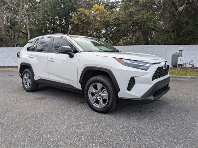 Used 2025 Toyota RAV4 LE image 11