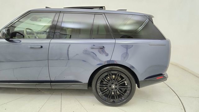 Used 2024 Land Rover Range Rover SE AWD/4WD image 10