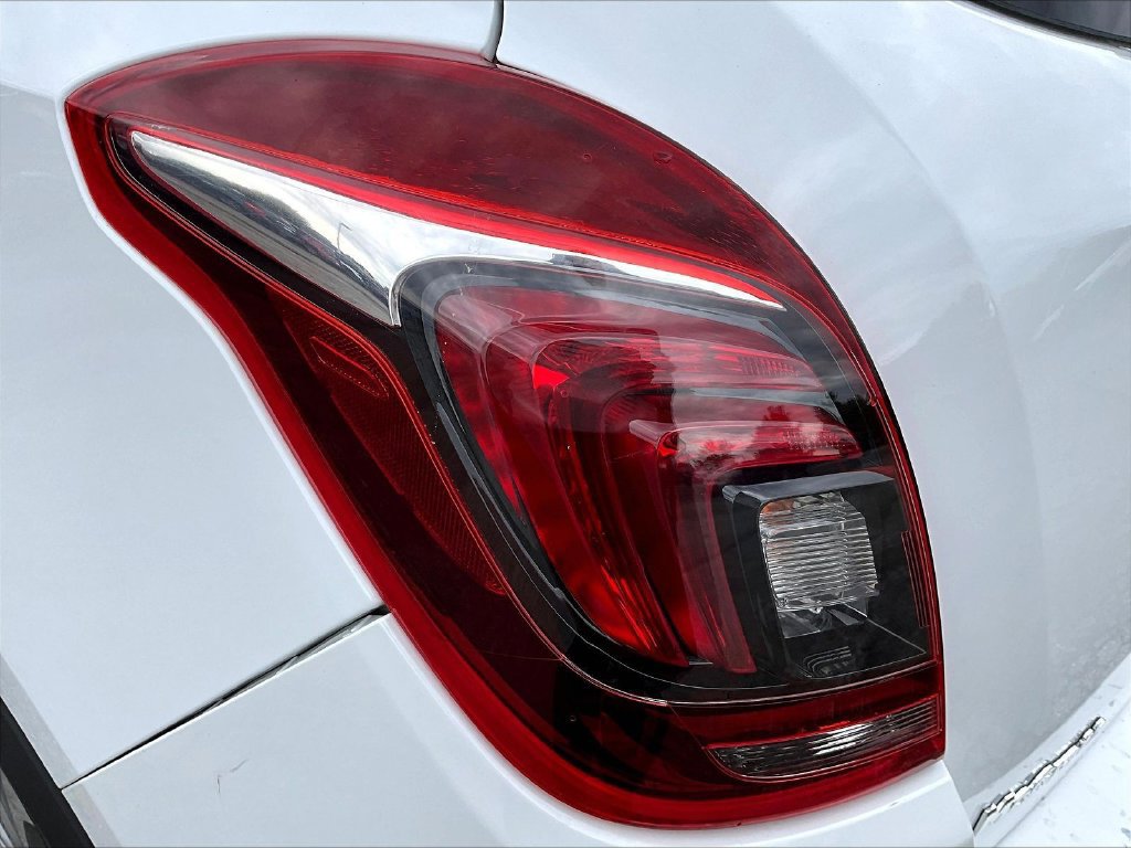 Used 2020 Buick Encore Preferred FWD image 24