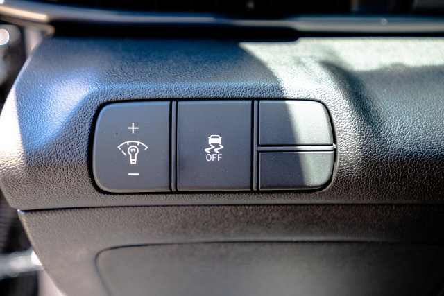 New 2026 Hyundai Elantra Sport FWD image 20