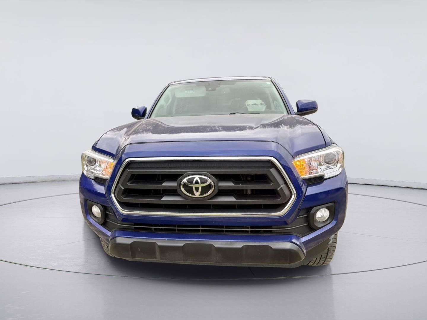 Used 2022 Toyota Tacoma SR5 RWD image 8