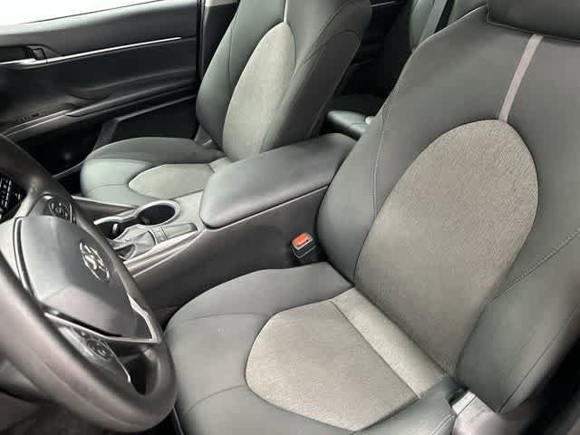 Used 2022 Toyota Camry LE FWD image 10