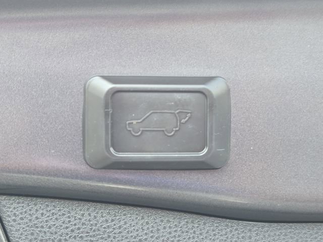 Used 2019 Toyota RAV4 Limited w/ All Weather Liner Package AWD/4WD image 14