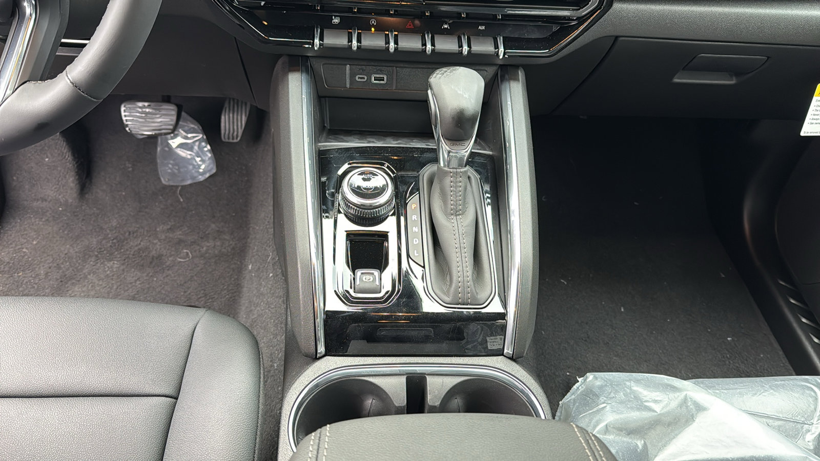 New 2026 GMC Canyon Elevation w/ Convenience Package image 18