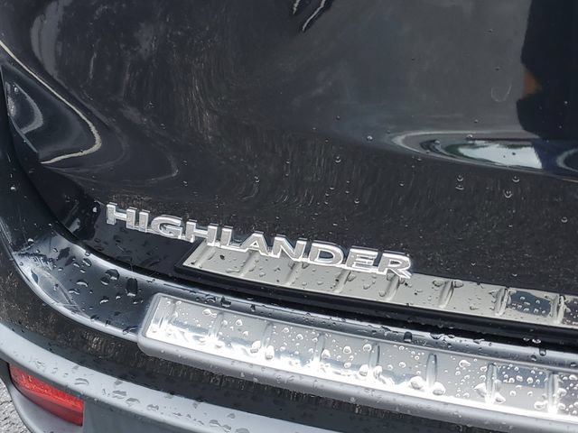 Used 2018 Toyota Highlander XLE w/ Protection Package #3 AWD/4WD image 7