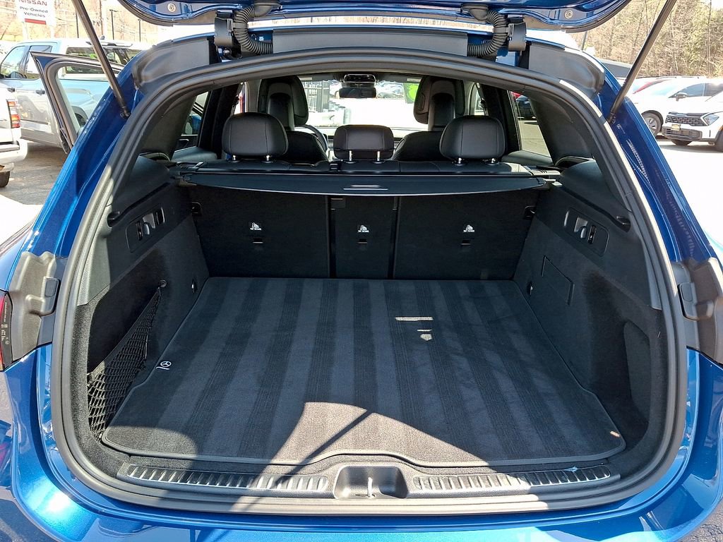 Used 2025 Mercedes-Benz GLC 300 4MATIC image 27