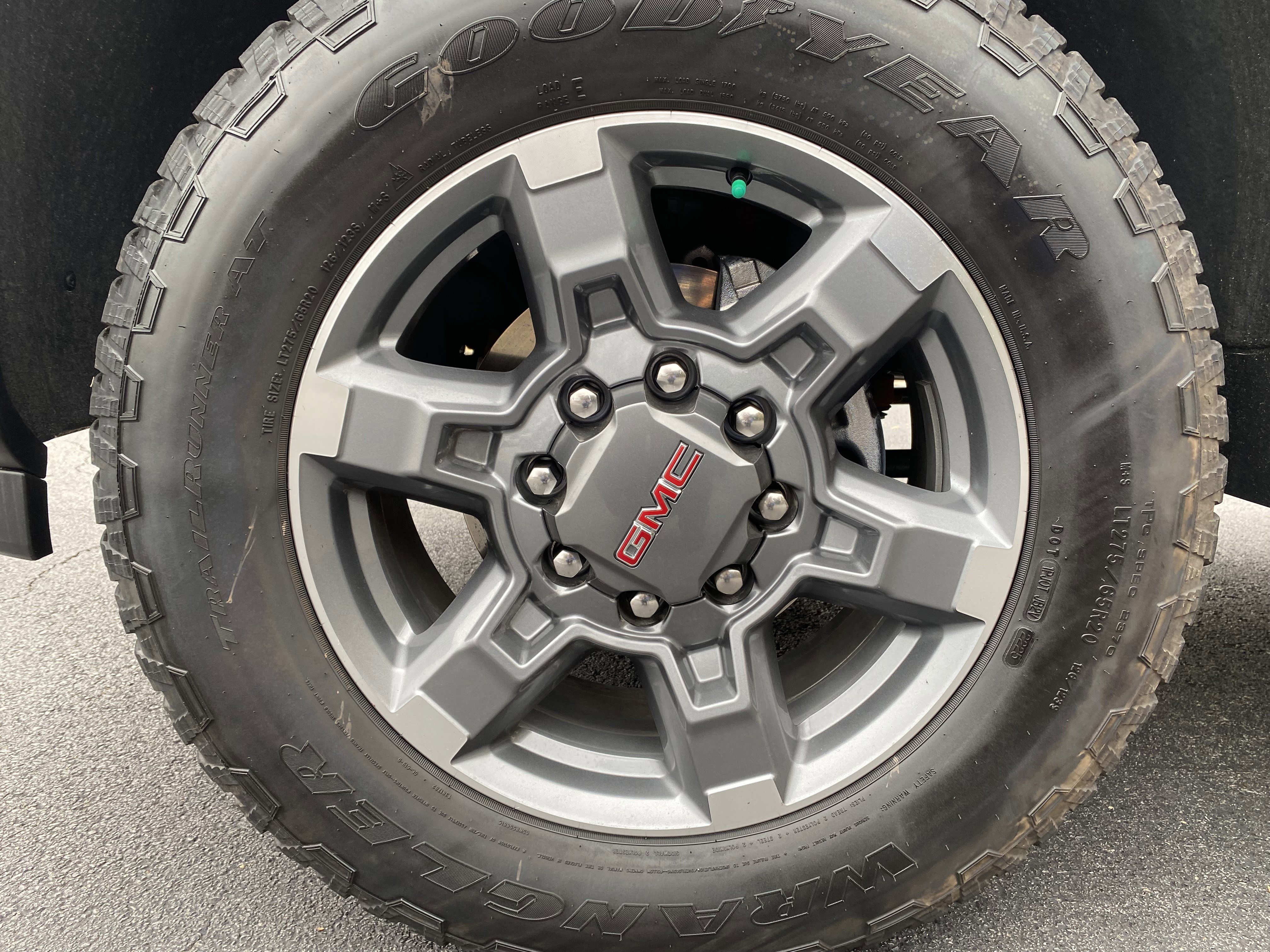 Used 2025 GMC Sierra 2500 SLT image 47