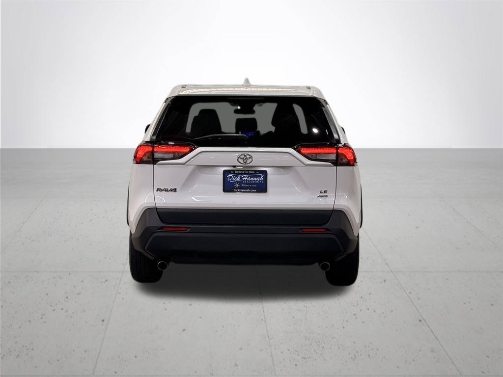 Used 2025 Toyota RAV4 LE AWD/4WD image 11
