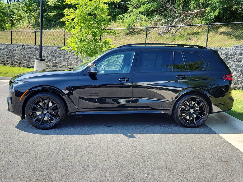 Used 2026 BMW X7 M60i AWD/4WD image 6
