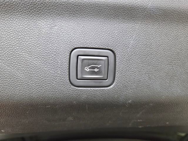 Used 2023 Chevrolet Tahoe LT image 15