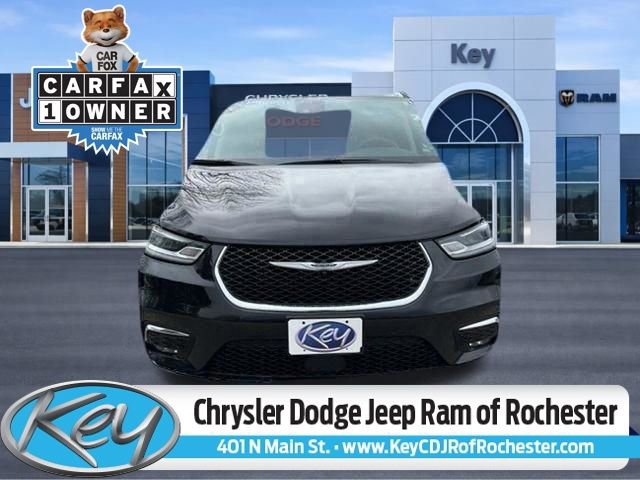 Used 2024 Chrysler Pacifica Limited