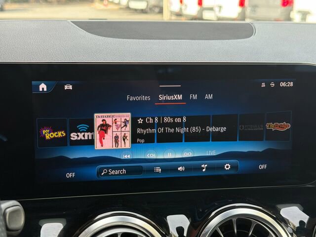 Used 2024 Mercedes-Benz GLA 35 AMG 4MATIC image 24