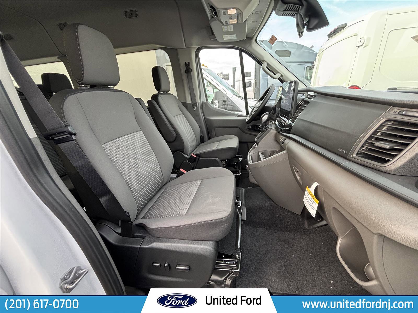 Used 2024 Ford Transit 350 XLT RWD image 14