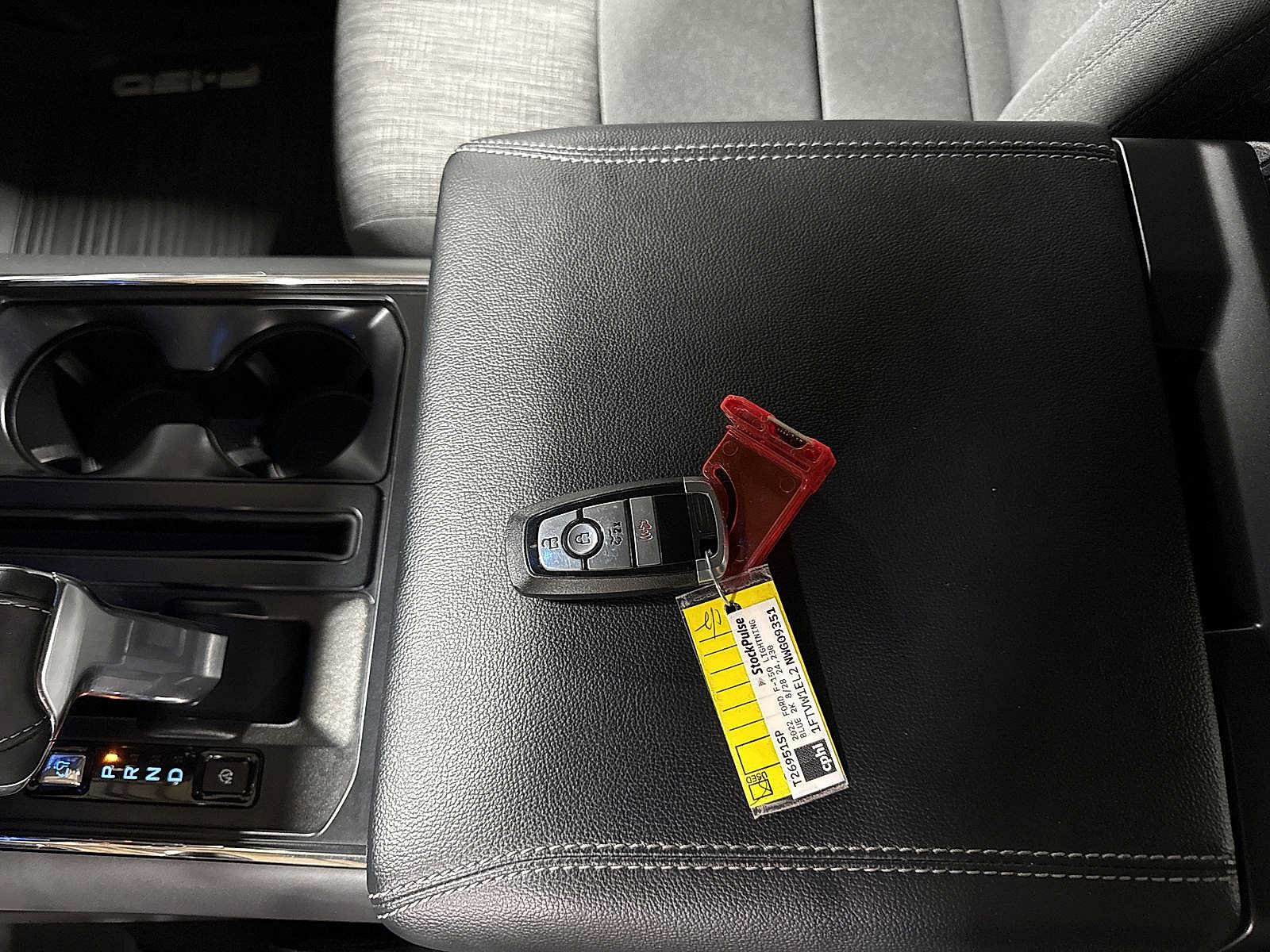 Used 2022 Ford F150 Lightning XLT AWD/4WD image 33
