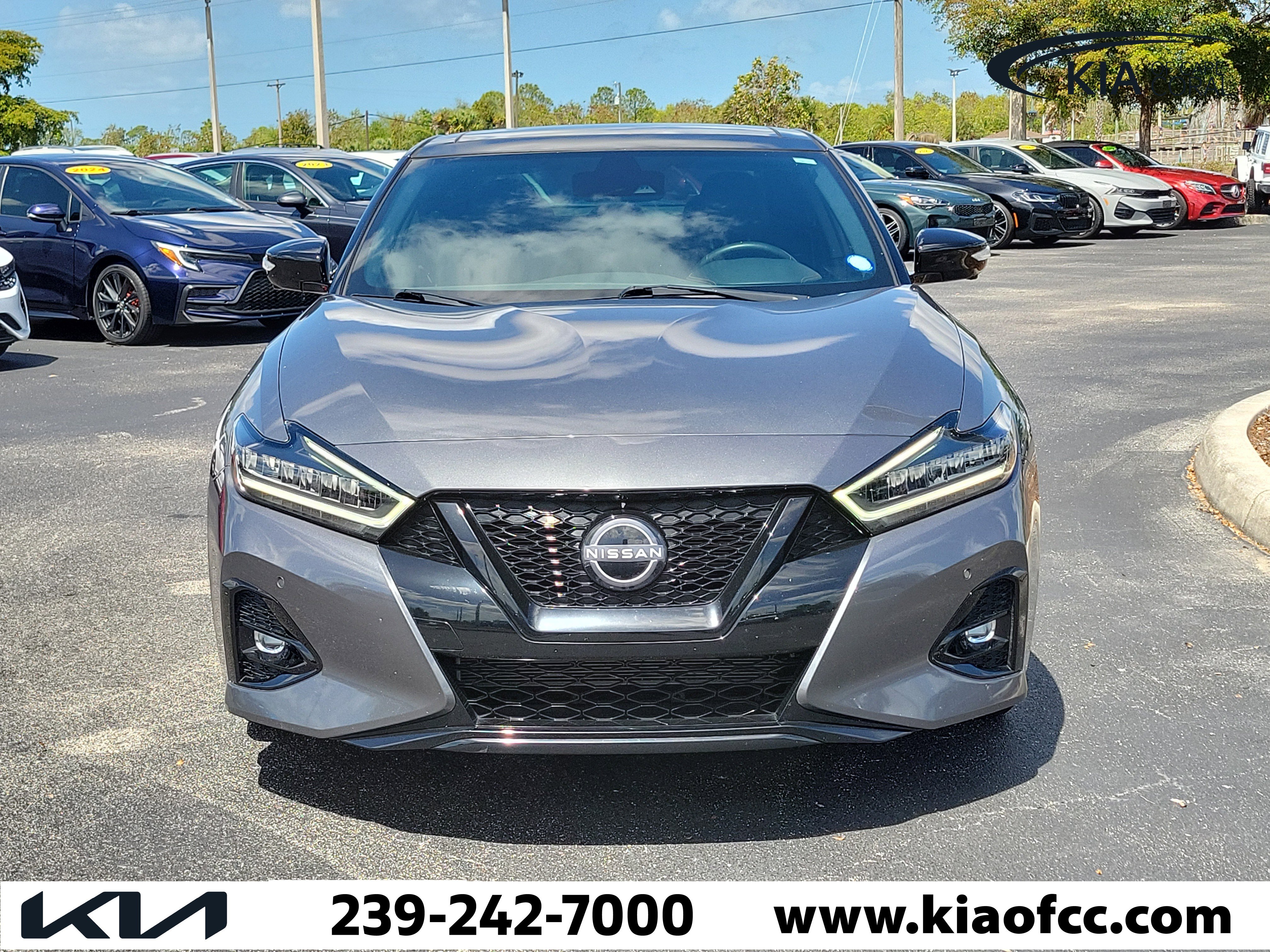 Used 2023 Nissan Maxima SR w/ Sport Mat Group image 2