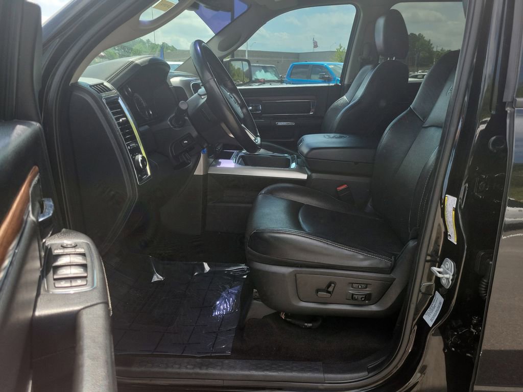 Used 2017 RAM 2500 Longhorn RWD image 30