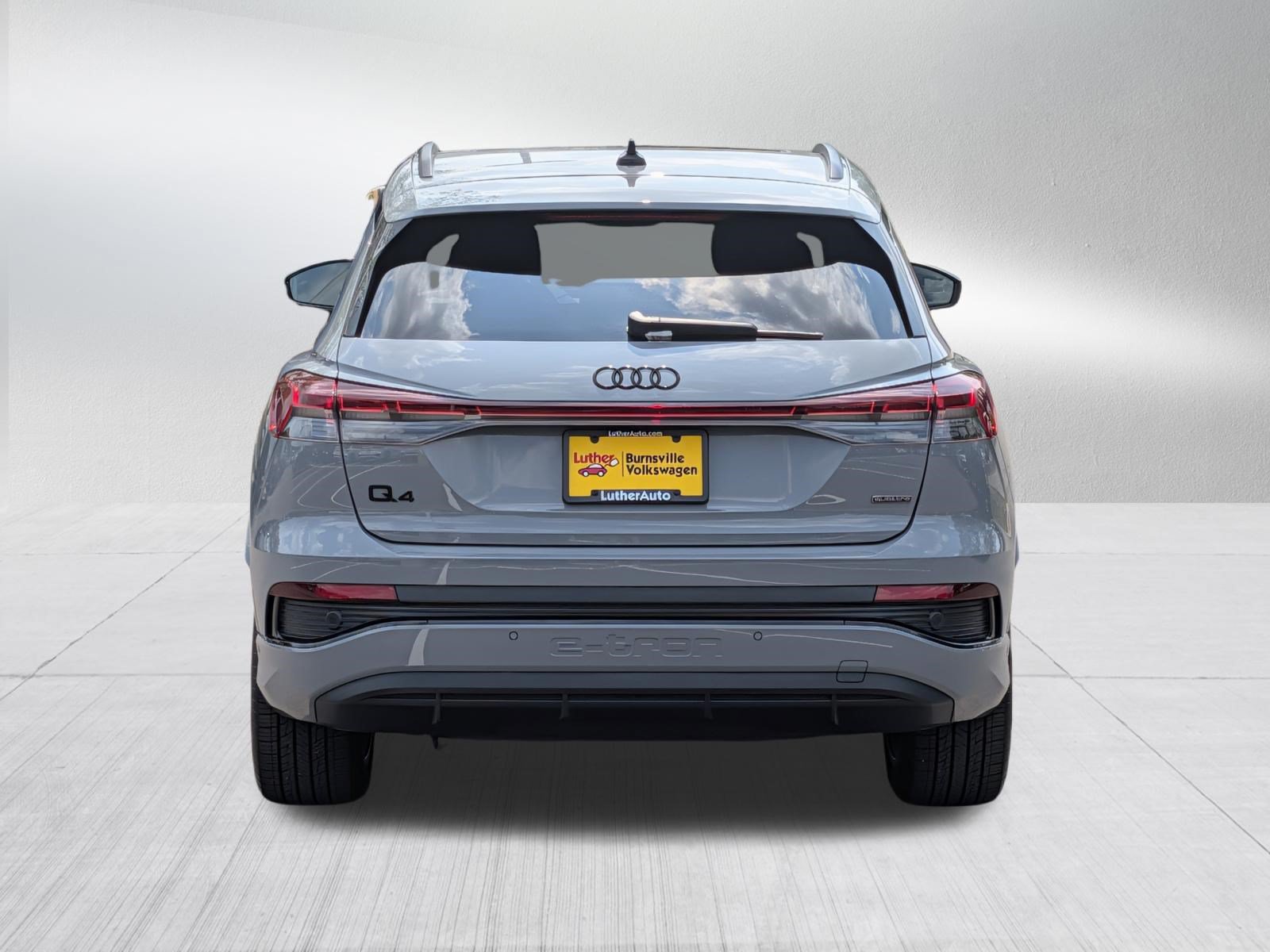 Used 2023 Audi Q4 e-tron Premium Plus w/ Premium Plus AWD/4WD image 6