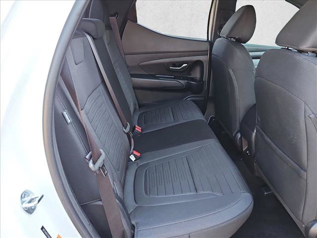 Used 2026 Hyundai Santa Cruz SE FWD image 19