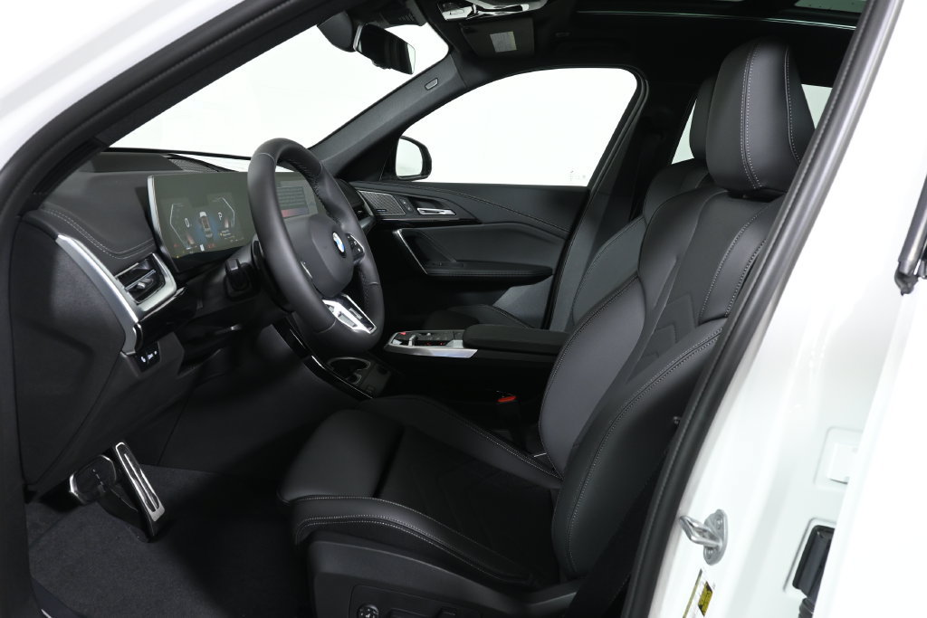 New 2027 BMW X1 xDrive28i AWD/4WD image 3