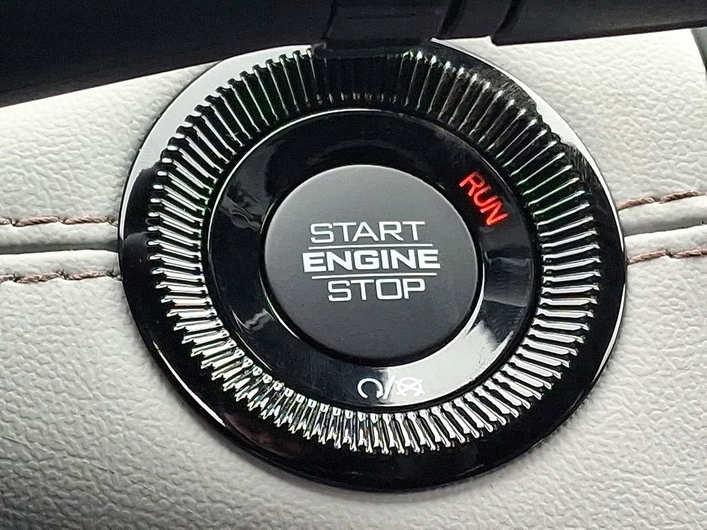 New 2026 Jeep Compass Limited image 15