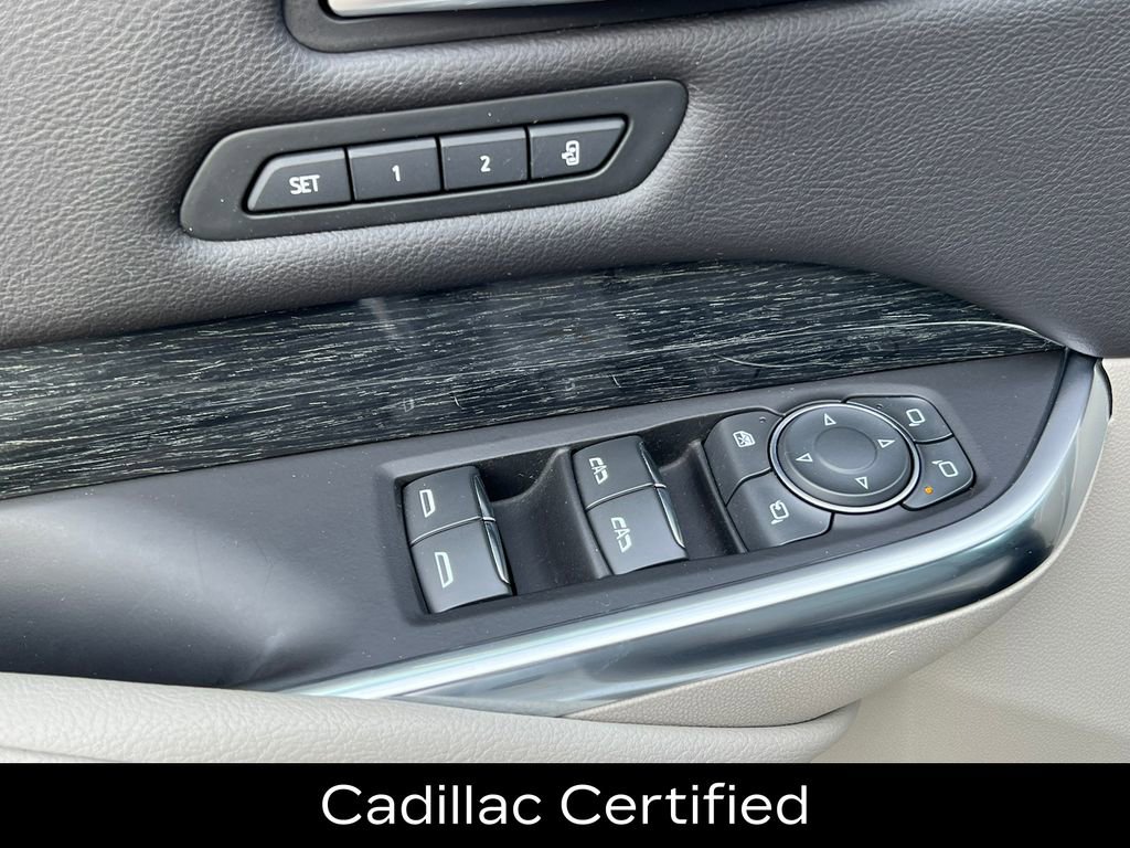 Certified 2022 Cadillac XT4 Premium Luxury w/ Enhanced Visibility Package image 15