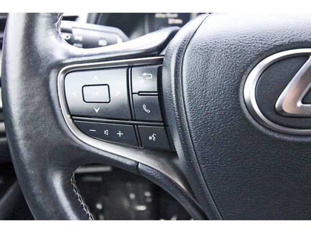 Used 2019 Lexus UX 200 w/ Accessory Package 2 image 18