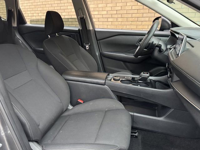 Used 2024 Nissan Rogue S image 6