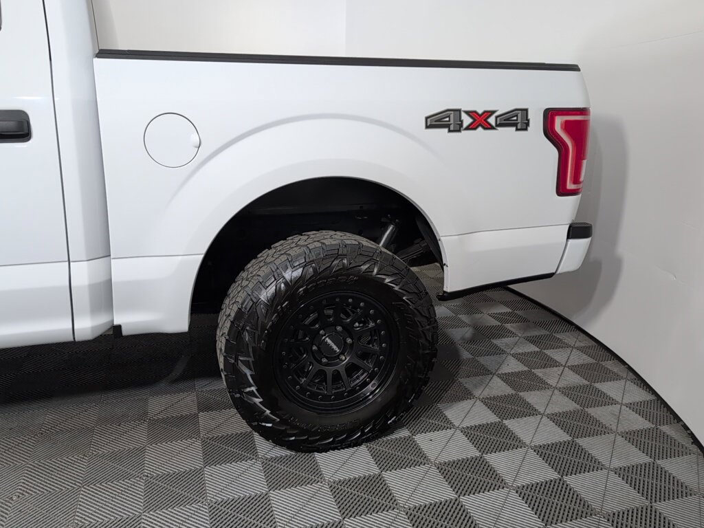 Used 2017 Ford F150 XLT AWD/4WD image 5