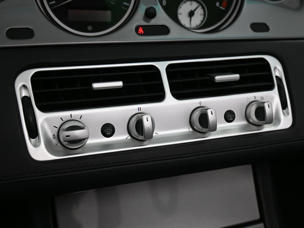 Used 2001 BMW Z8 RWD image 21