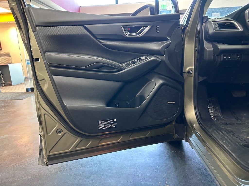 Used 2023 Subaru Ascent Limited w/ Technology Package image 13