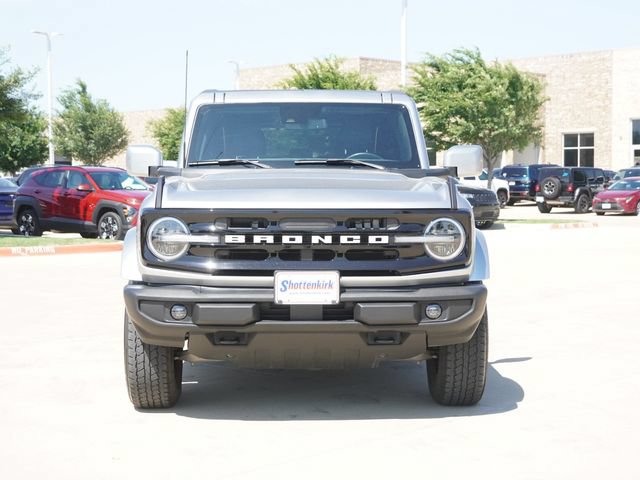 Used 2024 Ford Bronco Outer Banks AWD/4WD image 2