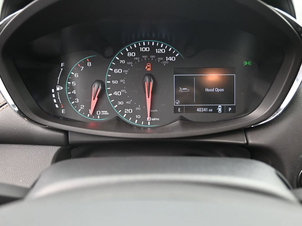 Used 2022 Chevrolet Trax LT w/ LT Convenience Package FWD image 11