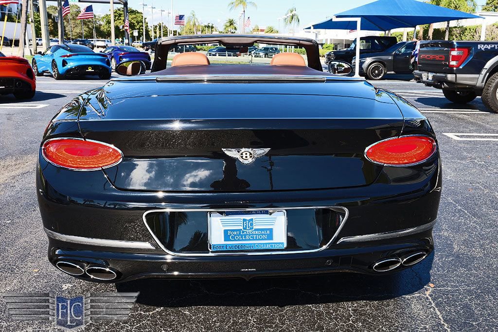 Used 2020 Bentley Continental GT image 9