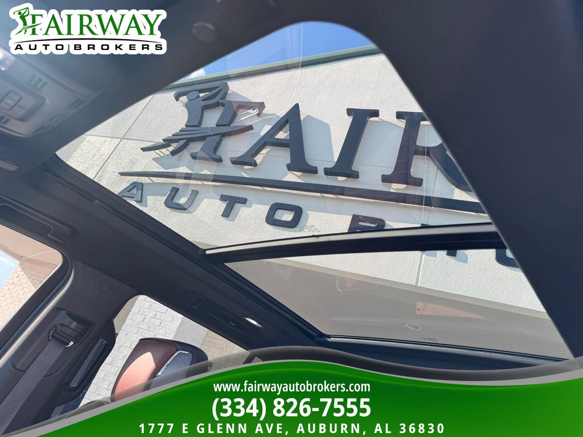 Used 2023 GMC Yukon Denali Ultimate AWD/4WD image 27