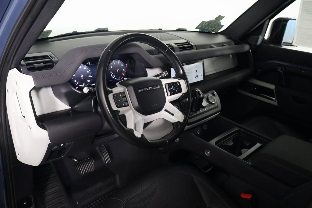 Used 2023 Land Rover Defender 110 SE image 7