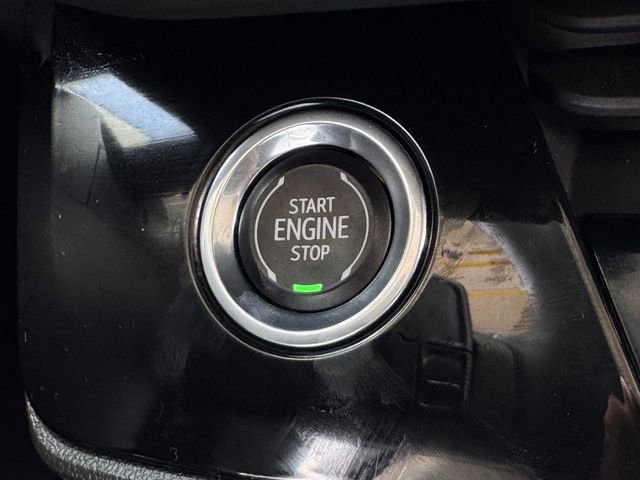 Used 2025 Buick Envision Sport Touring AWD/4WD image 22