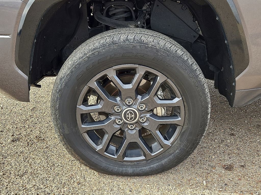 Used 2023 Toyota Tundra Platinum image 11