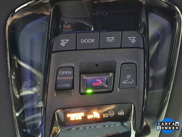 Used 2024 Toyota Venza Limited image 29