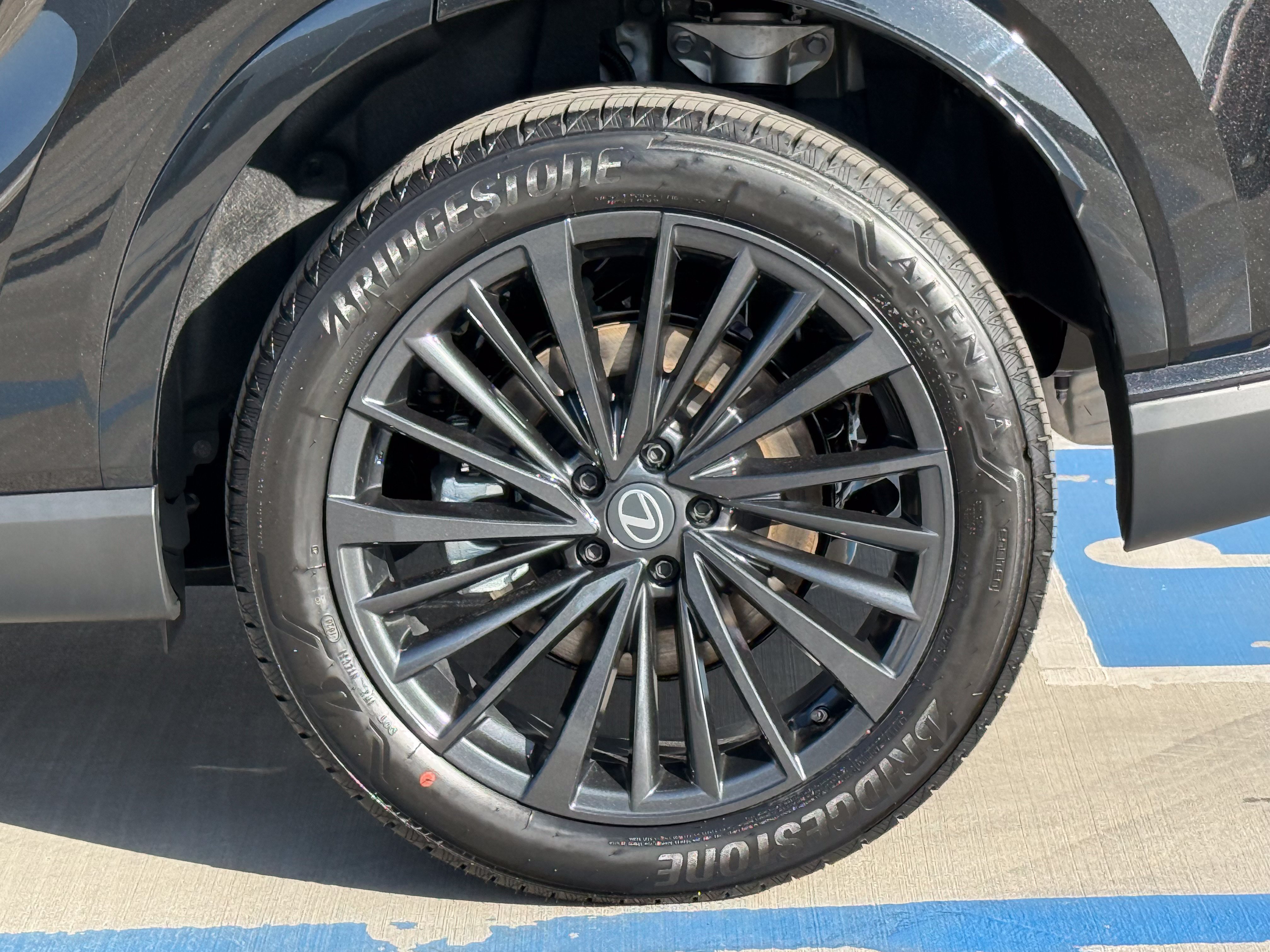 New 2026 Lexus RX 350 FWD image 16