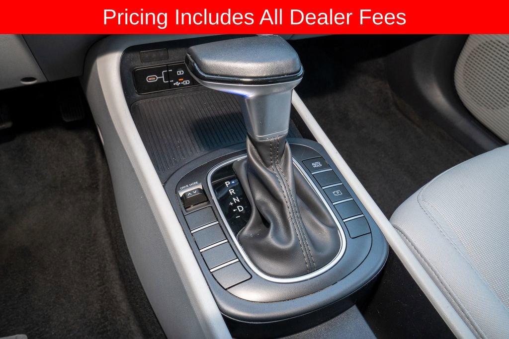 Used 2025 Hyundai Kona SEL FWD image 15