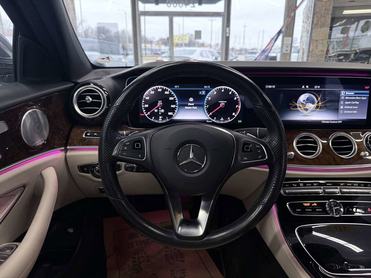 Used 2018 Mercedes-Benz E 400 4MATIC Wagon image 42